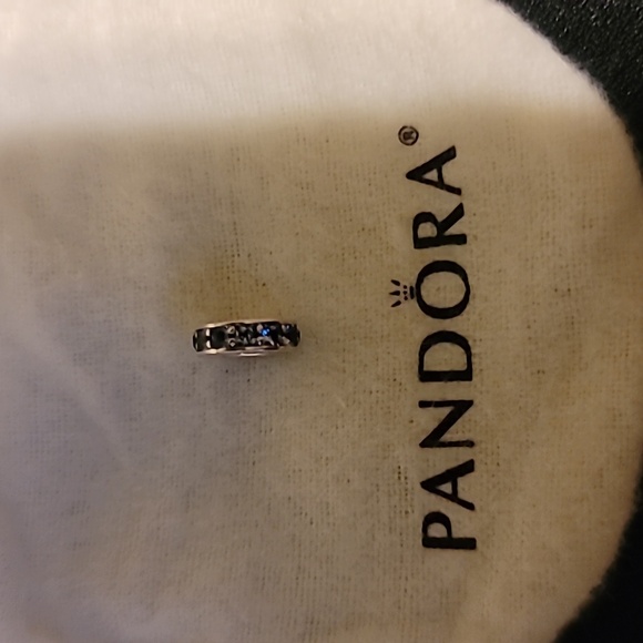 PANDORA BUNDLE Bead, dangle charm, and spacer - Picture 5 of 12